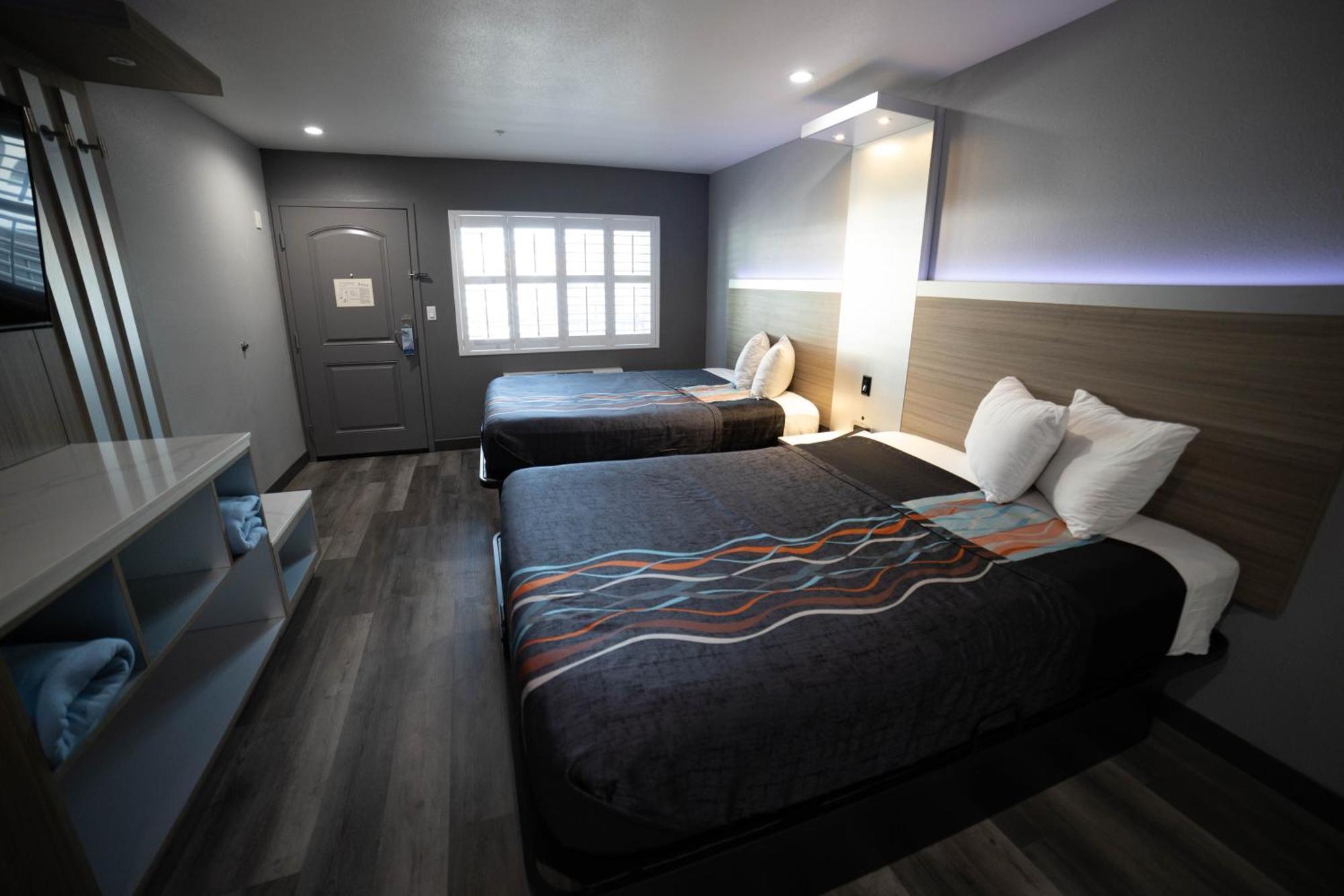 Travelodge By Wyndham Whittier Exteriér fotografie