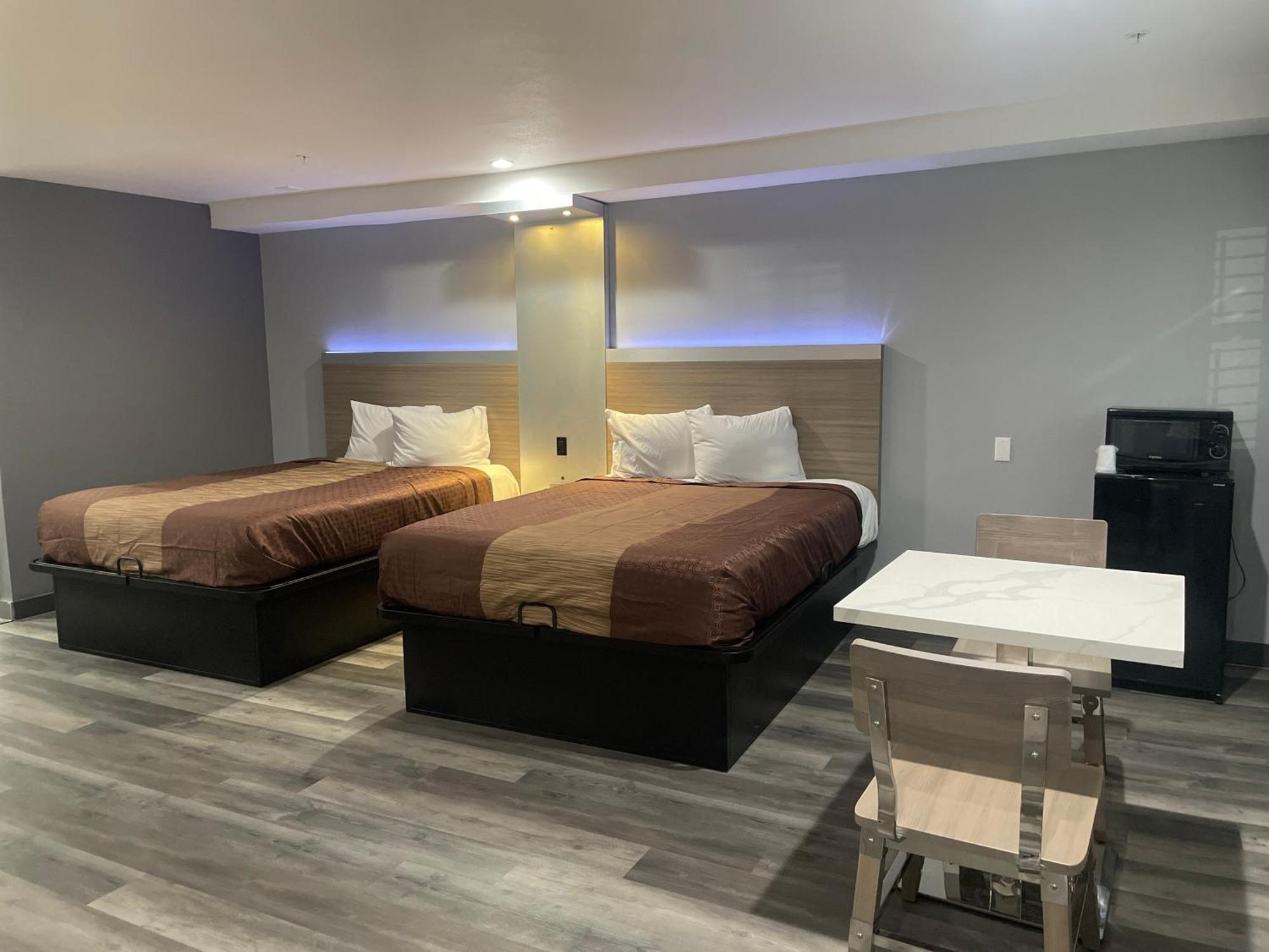 Travelodge By Wyndham Whittier Exteriér fotografie